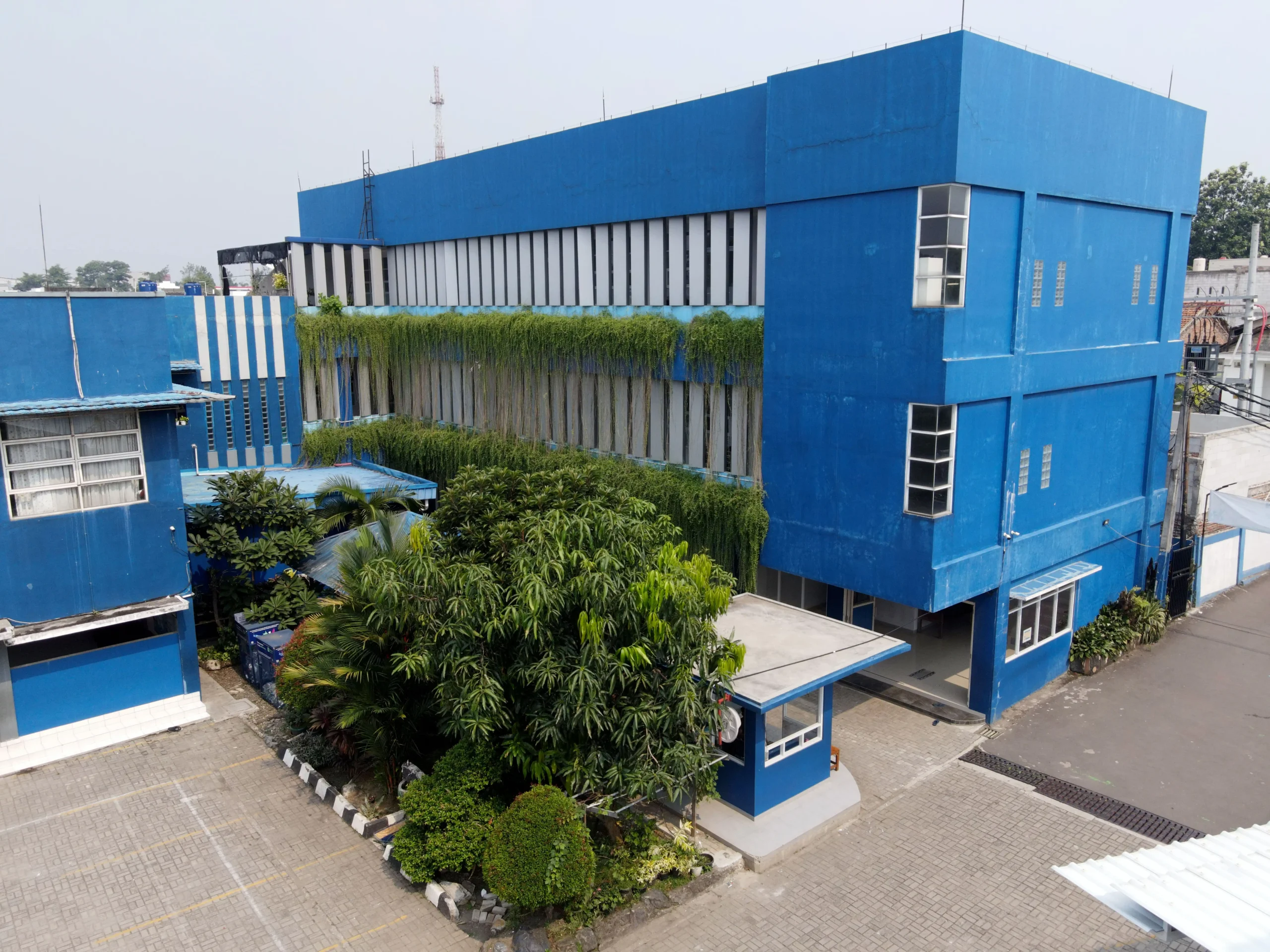 foto_gedung_insan_harapan_002