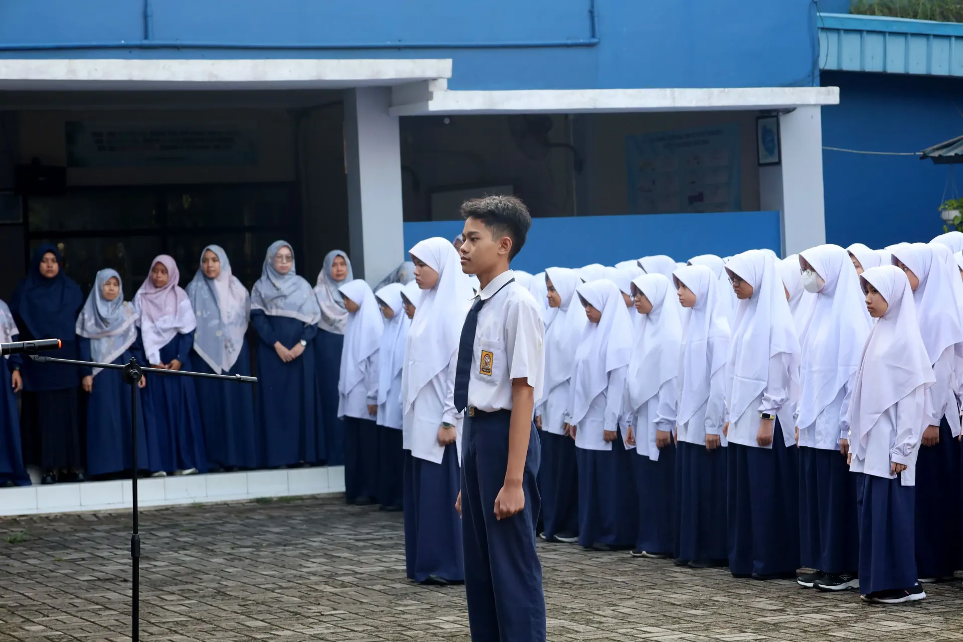 Pendidikan Dimulai dari Bangku Sekolah